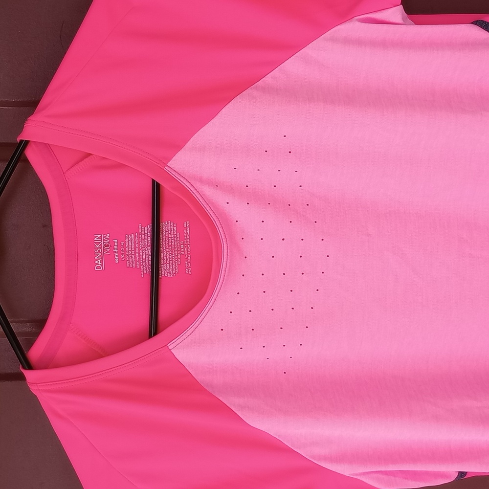 Workout Shirt - Picture 3 of 6